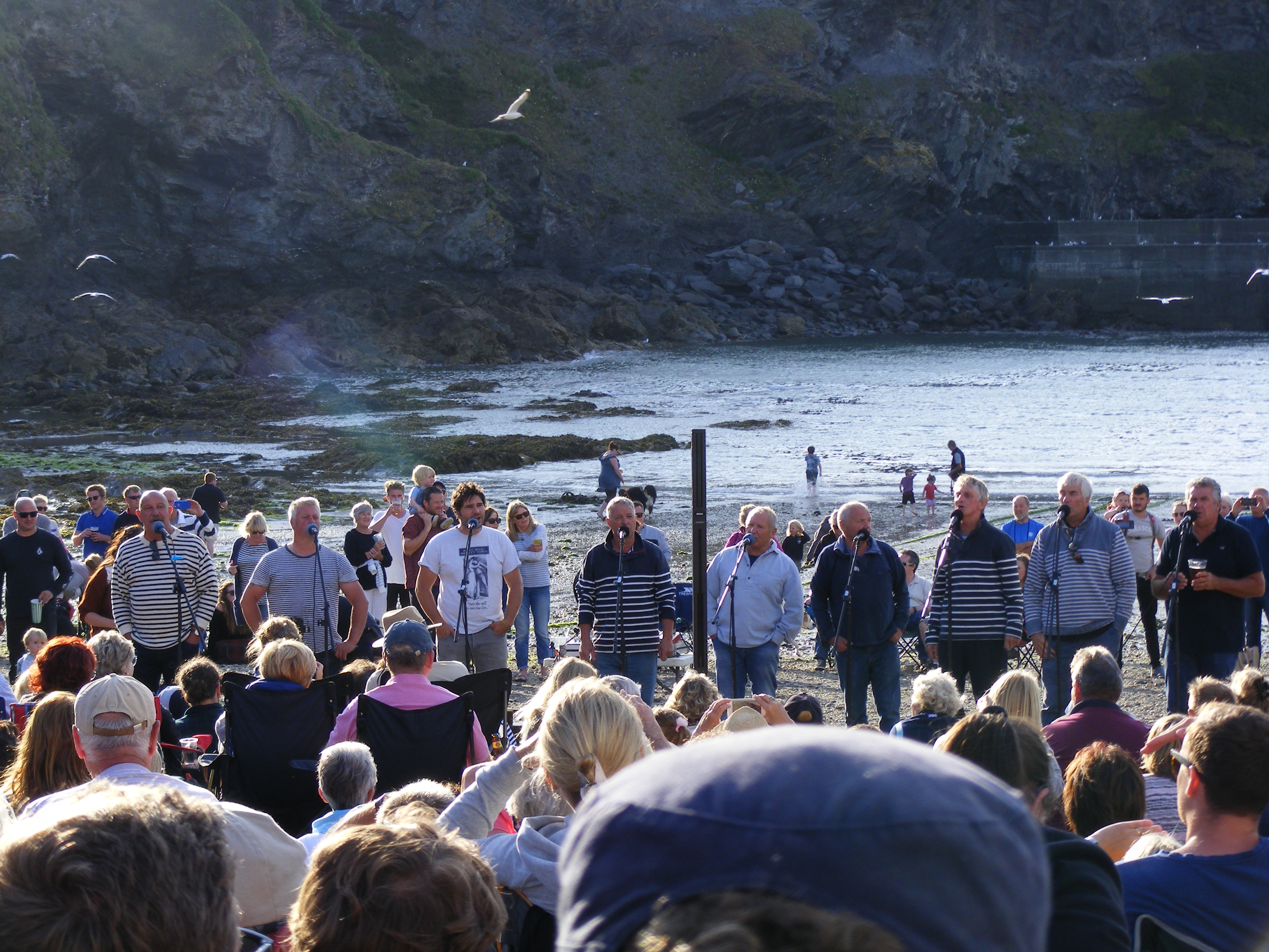 072 12 July 2019 Fisherman's Friends on The Platt