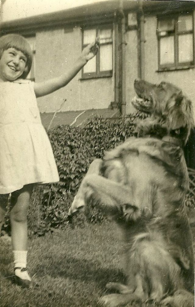 Gwen and Dep c. 1933.jpg